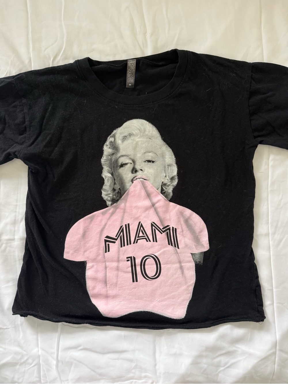 Marilyn Monroe Miami 10 Graphic Cropped Black T-Shirt Size Medium